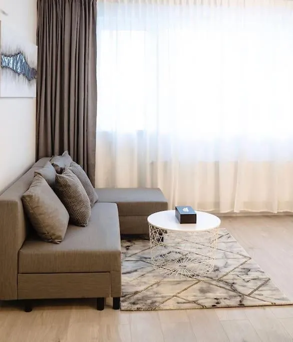 Tran Chien Apartment With Free Private Parking Prague